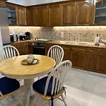 Queen Stella Luxury Homes - Adults Only! Апартаменти