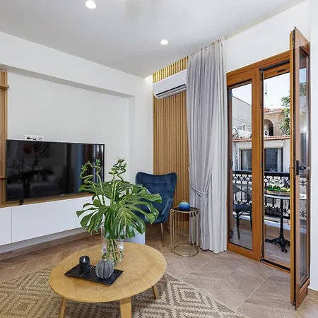 Apartmán Queen Stella Luxury Homes - Adults Only! *