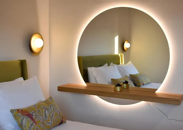 Queen Stella Luxury Homes - Adults Only! Apartament