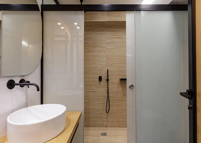 Queen Stella Luxury Homes - Adults Only! Апартаменты