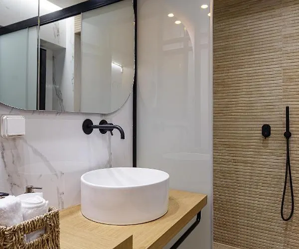 Queen Stella Luxury Homes - Adults Only! Apartamento *